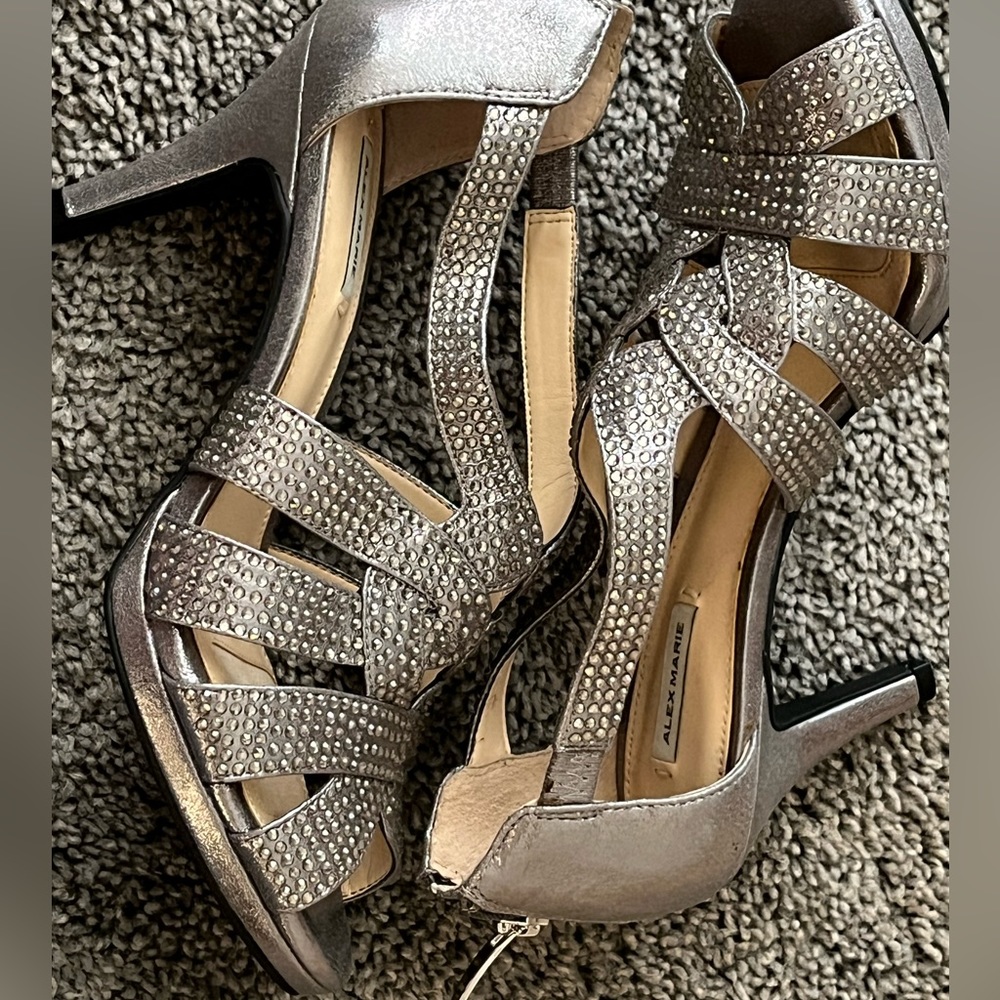 Alex Marie 7.5 heels never worn no tags